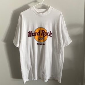 Hard Rock Cafe Cancun Mens Large tee shirt NWOT